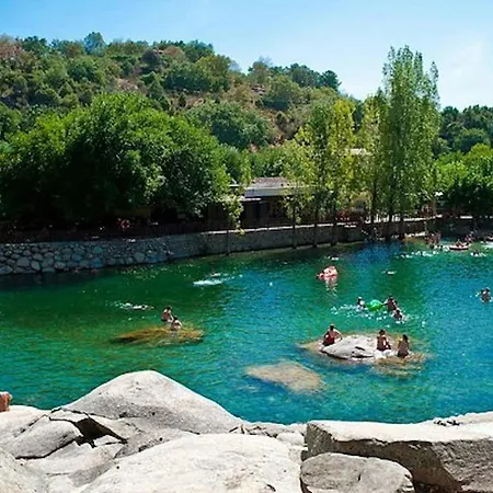Gasthuis In Cabin - Natural Holidays Candeleda